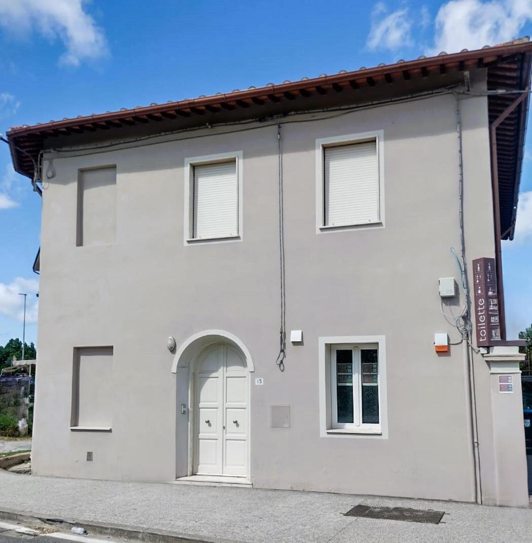 Villa A Due Passi Dai Miracoli Pisa Exterior foto